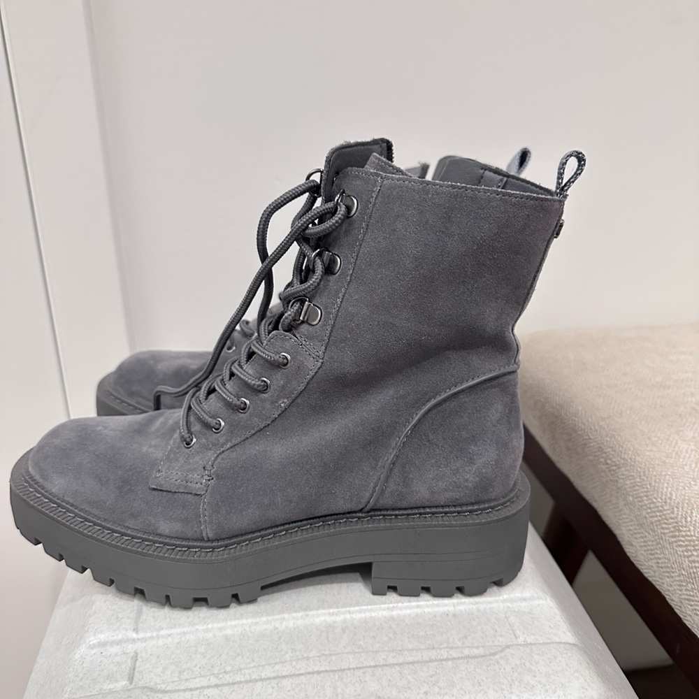 Sam Edelman “LUE” Gray Suede Combat Boots with Chunky Sole, lace or side zip up!